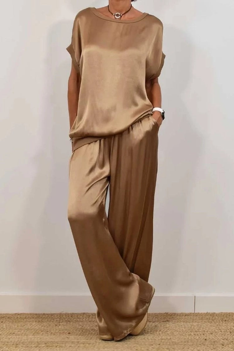Selviera™ |  Satin Set