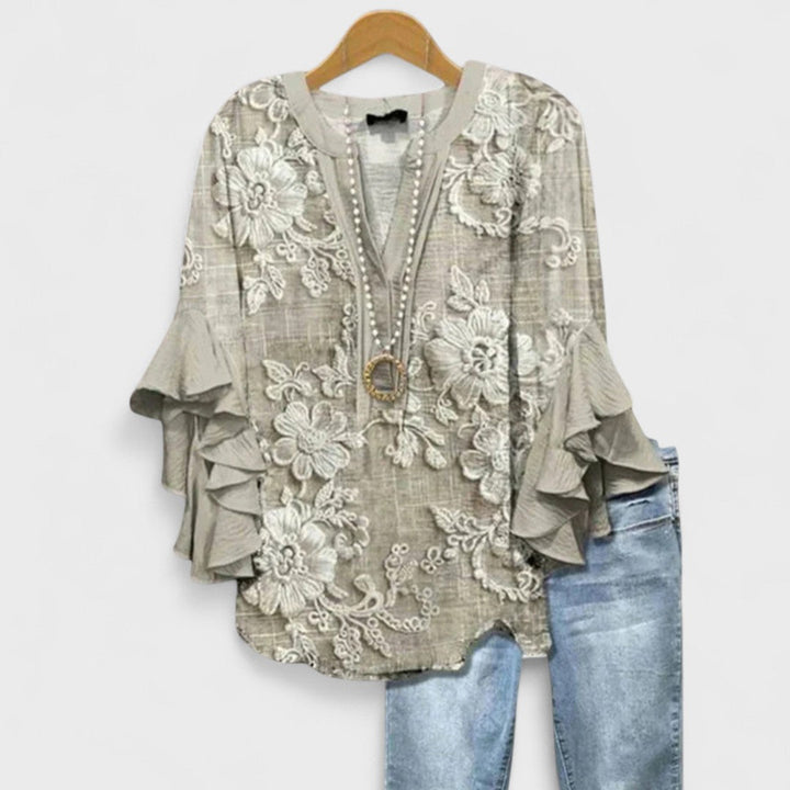 The Sofia Blouse | Lightness and Elegance in Bloom