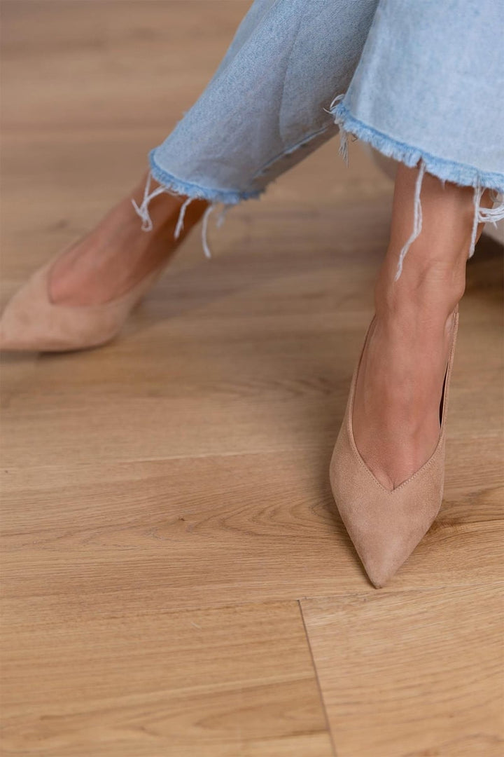 Evelyn™ | Zapatos slingback nude elegantes